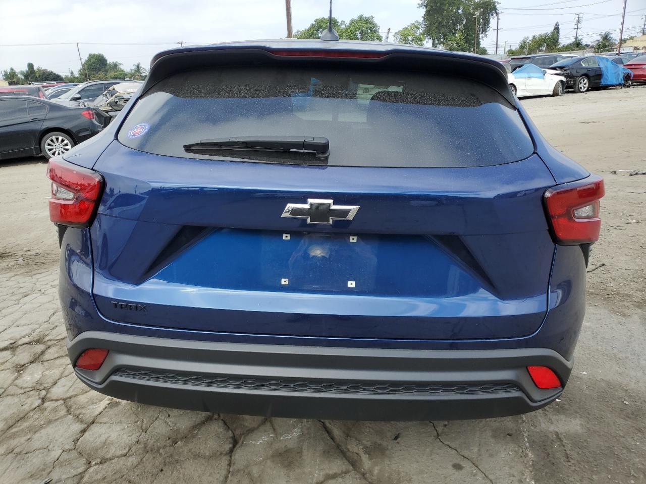 2024 Chevrolet Trax Ls - Фото 6