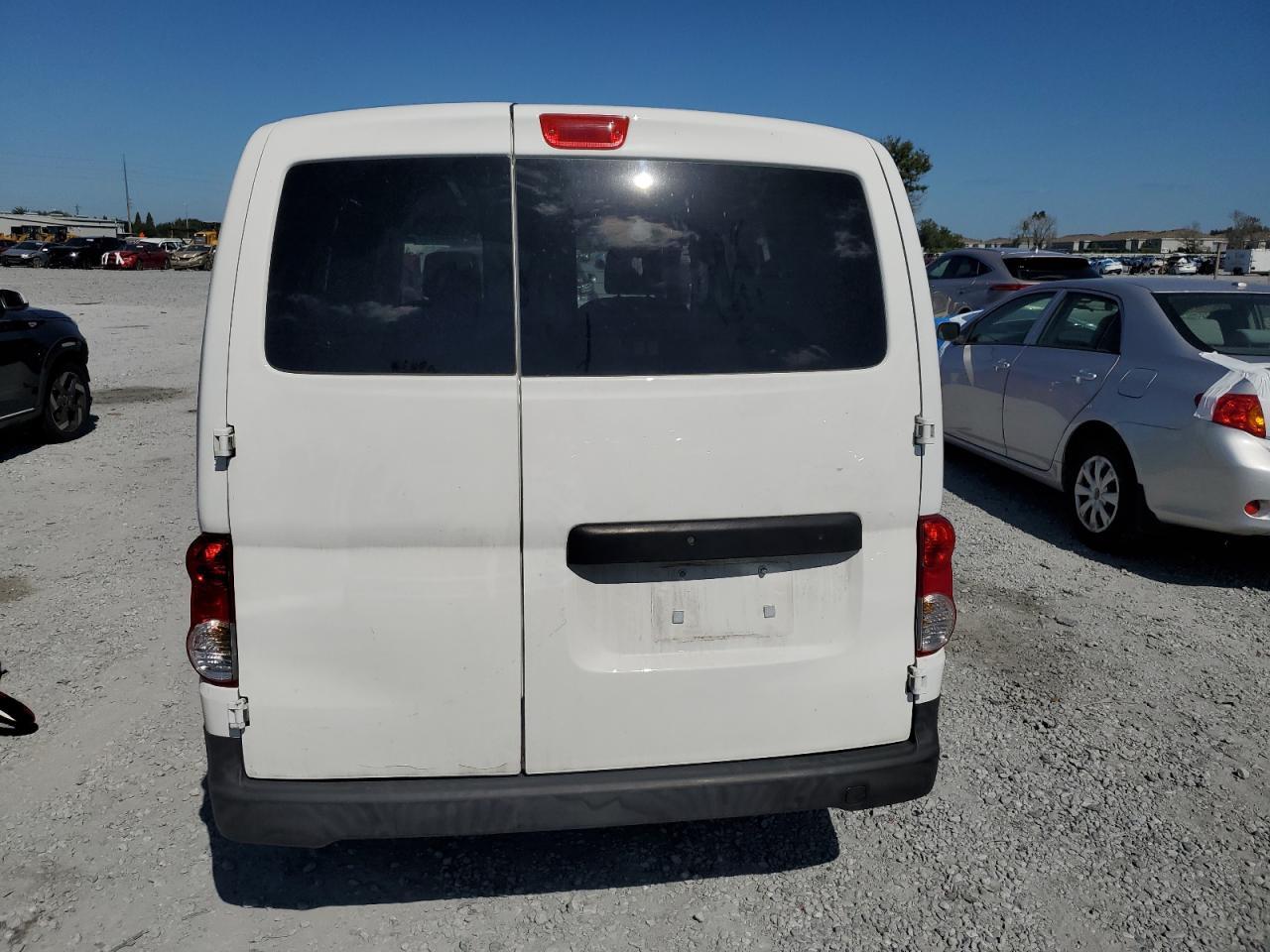 2015 Nissan Nv200 2.5S - Фото 6