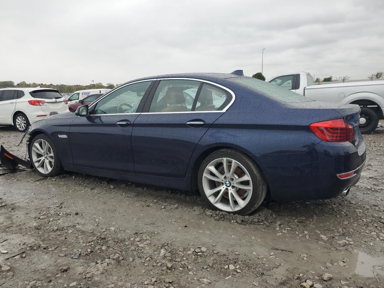 2016 BMW 535 Xi - Фото 2