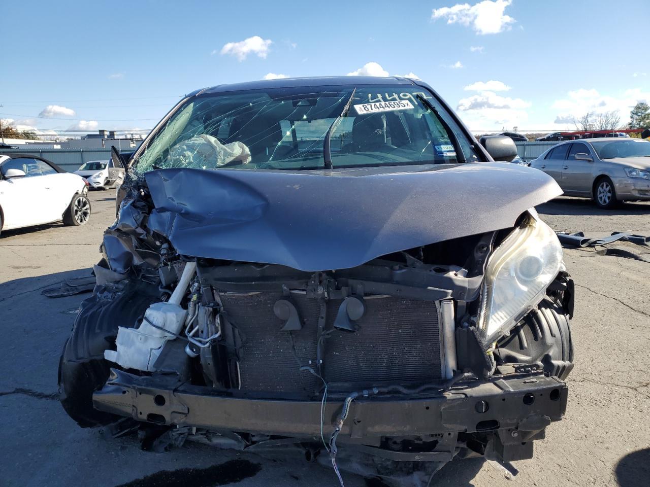 2019 Toyota Sienna - Image 5