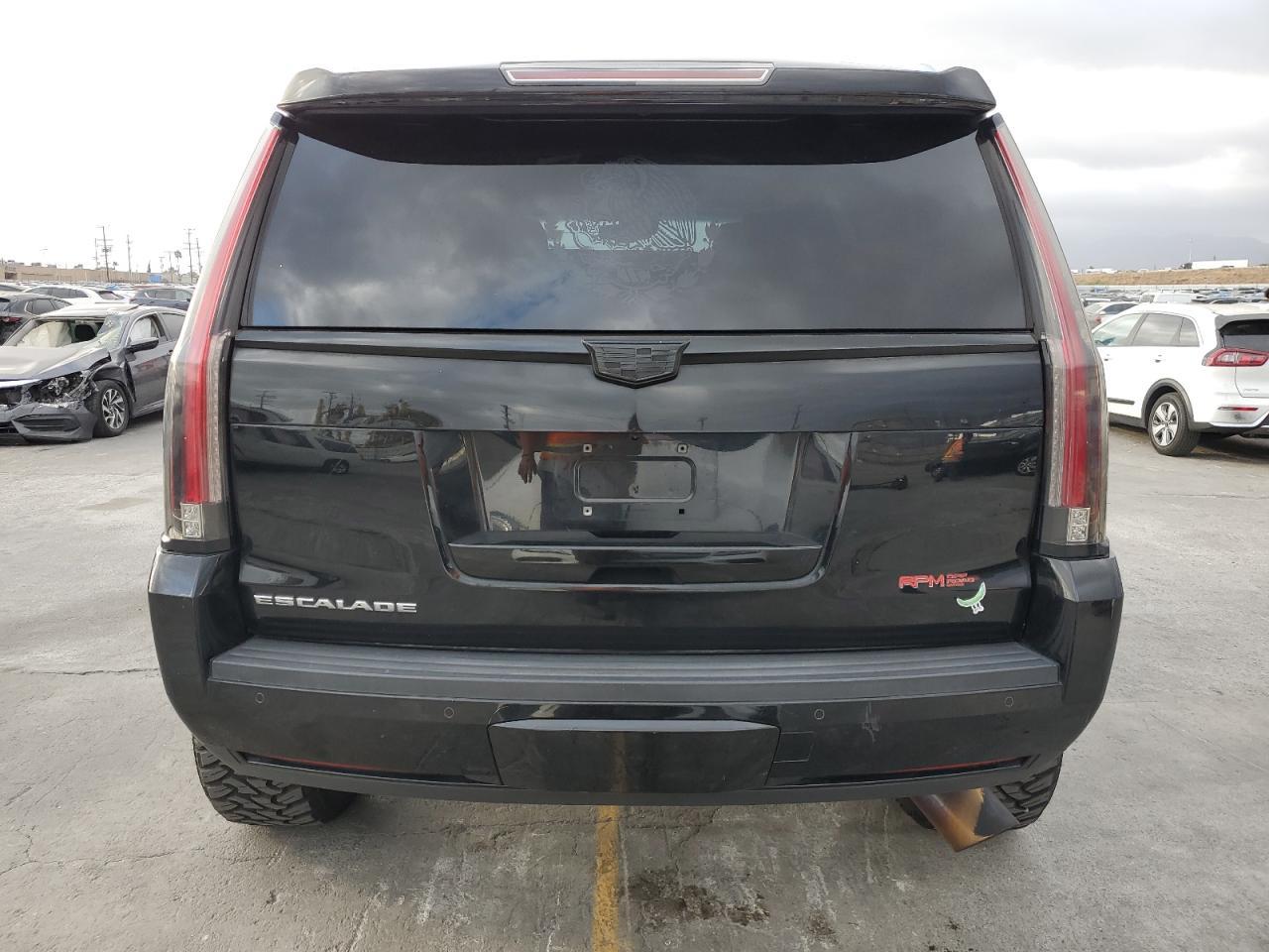 2015 Cadillac Escalade Premium - Image 6