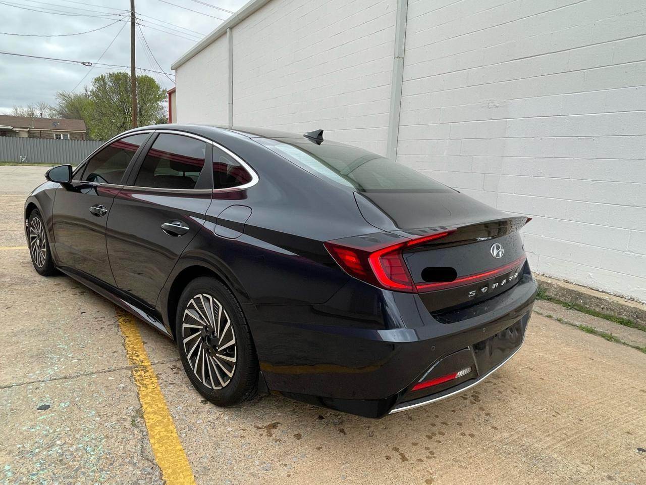 2021 Hyundai Sonata Hybrid - Фото 3
