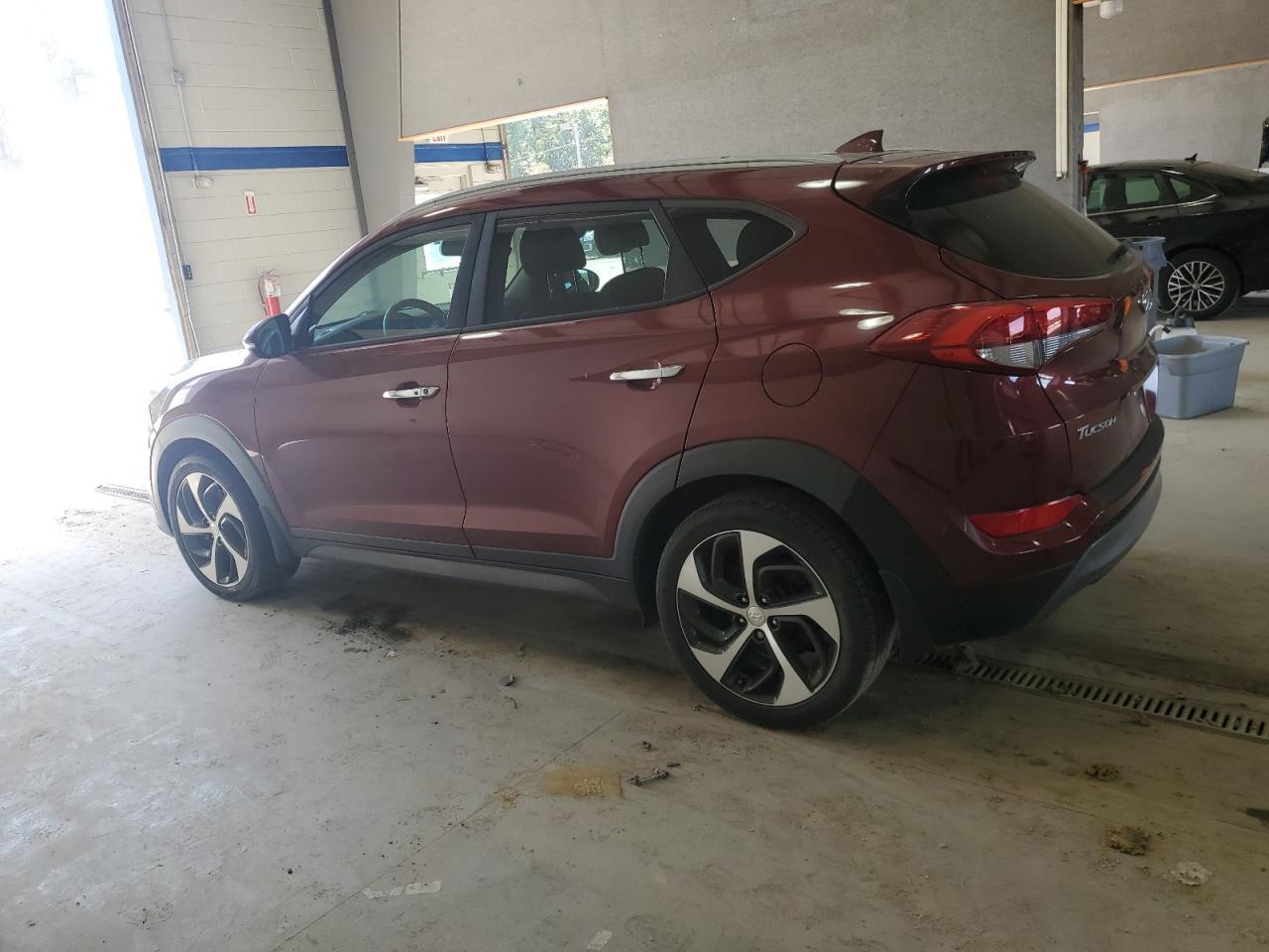 2016 Hyundai Tucson Limited - Image 2