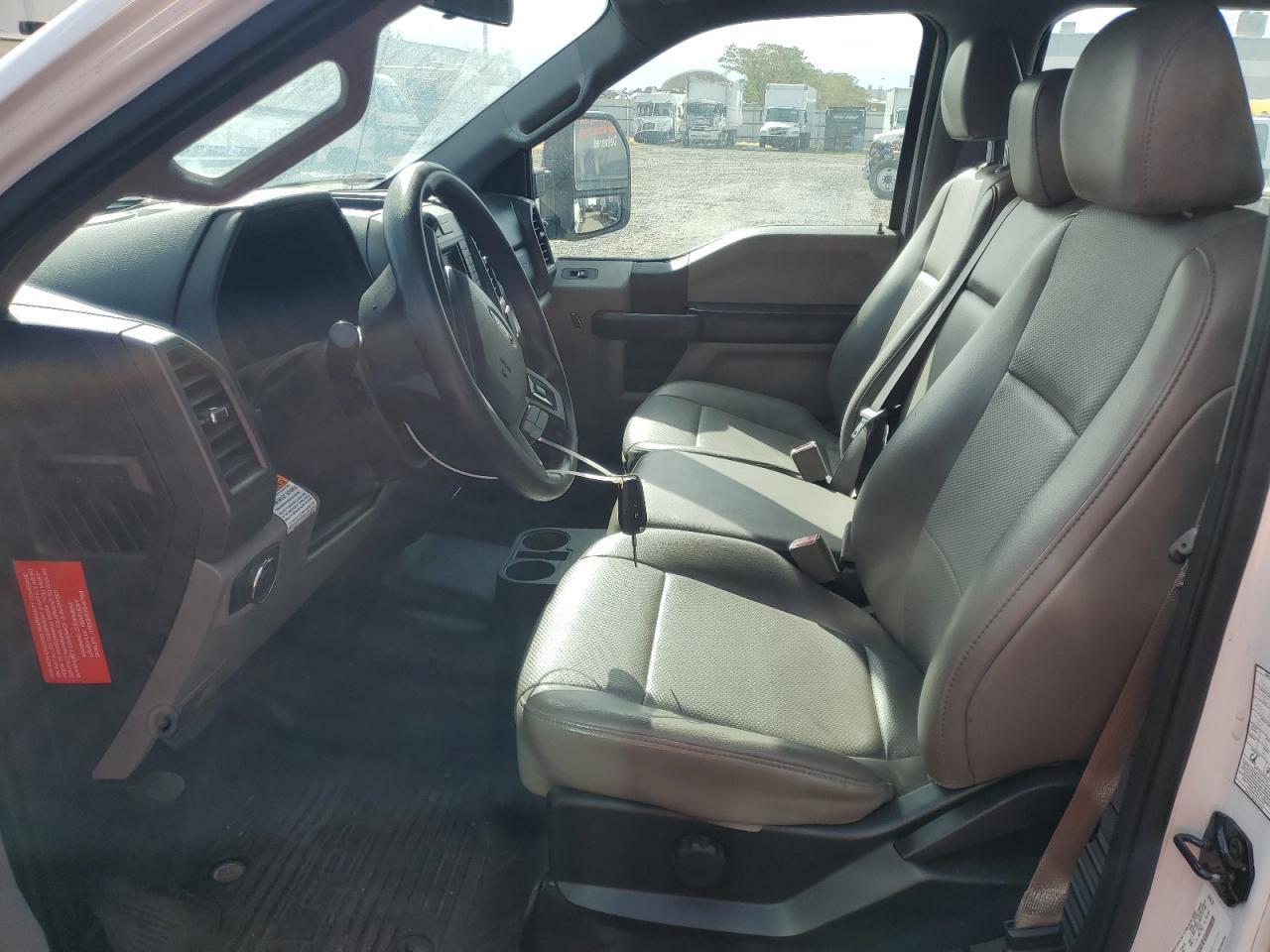 2018 Ford F350 Super Duty - Фото 7