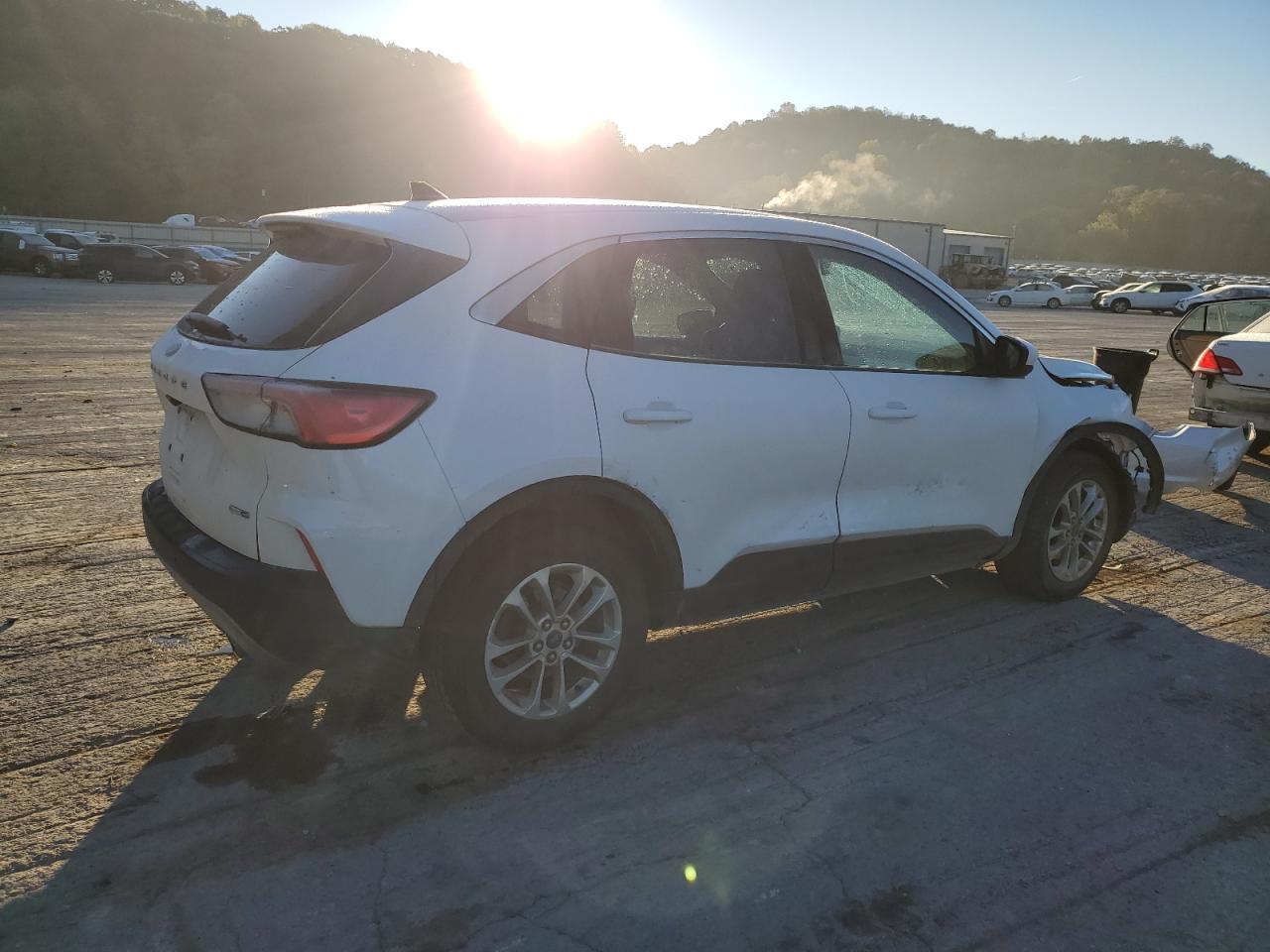 2020 Ford Escape Se - Image 3