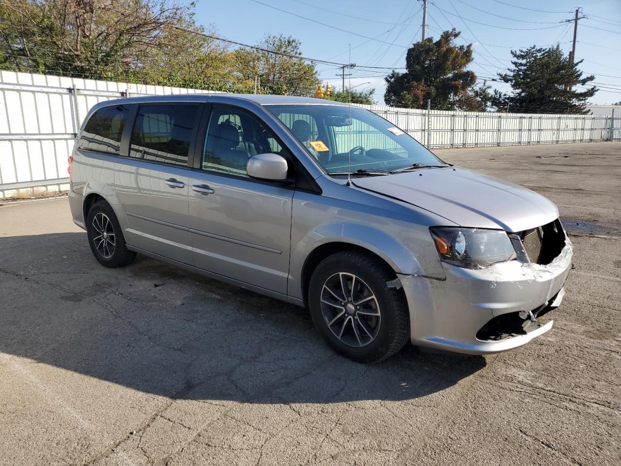 2017 Dodge Grand Caravan Gt - Фото 4