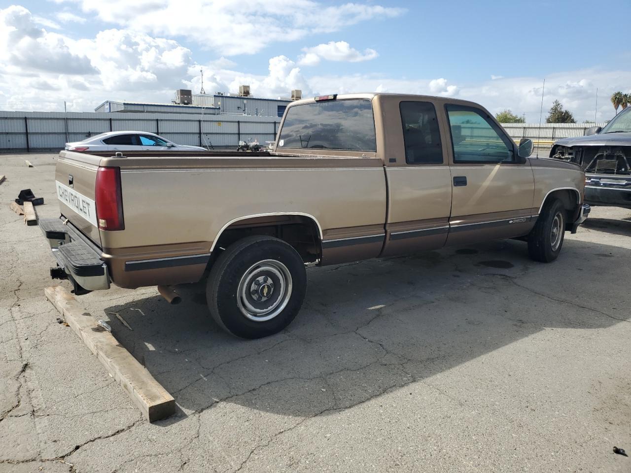1994 Chevrolet Gmt-400 C2500 - Фото 3