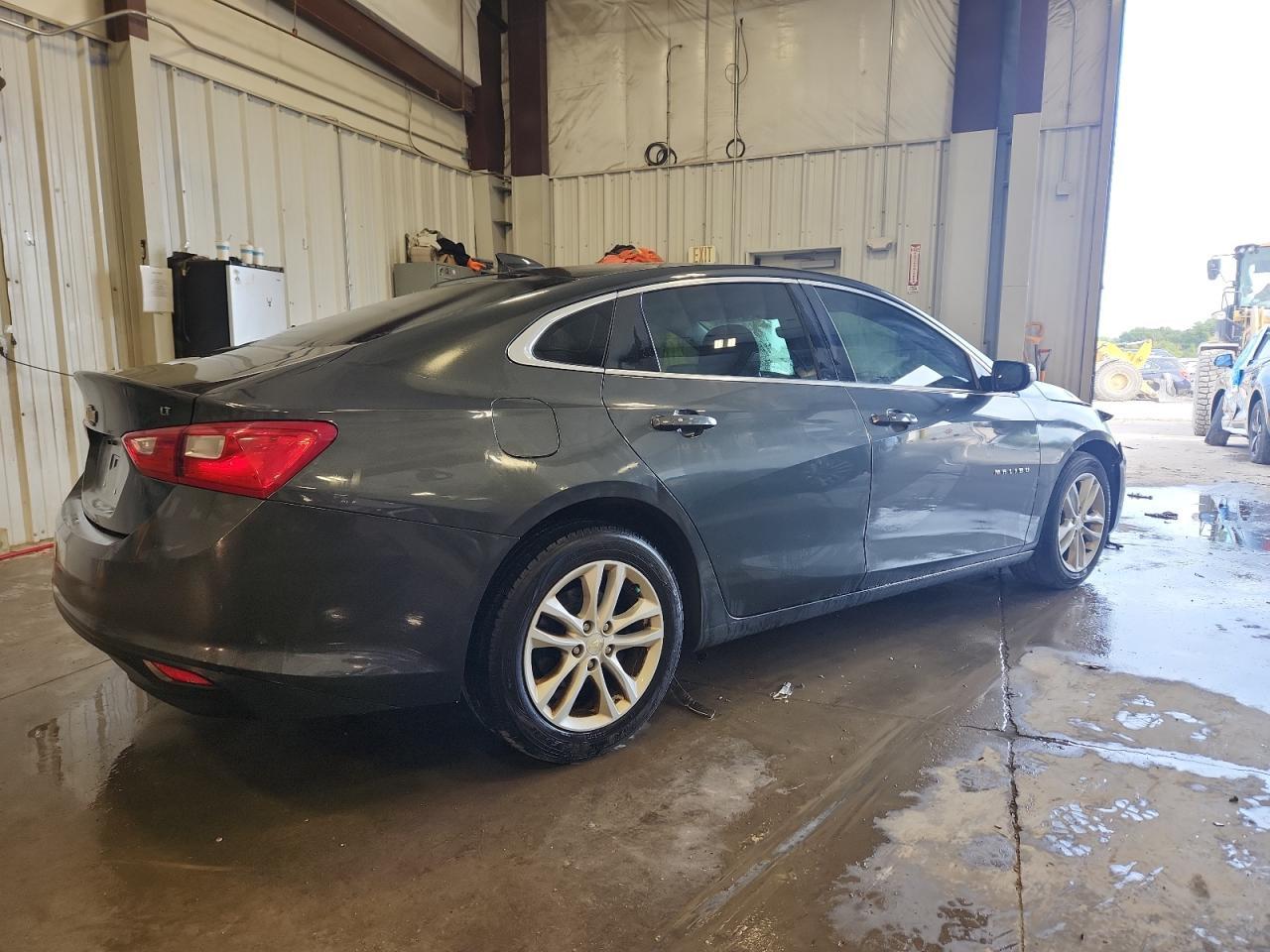 2016 Chevrolet Malibu Lt - Image 3