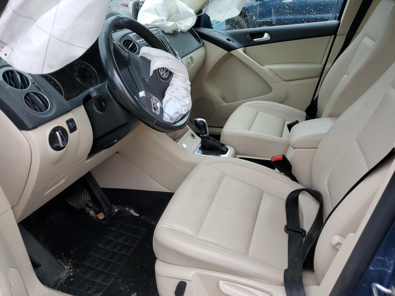 2017 Volkswagen Tiguan S - Фото 7