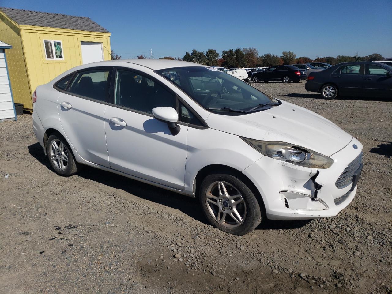 2017 Ford Fiesta Se - Фото 4
