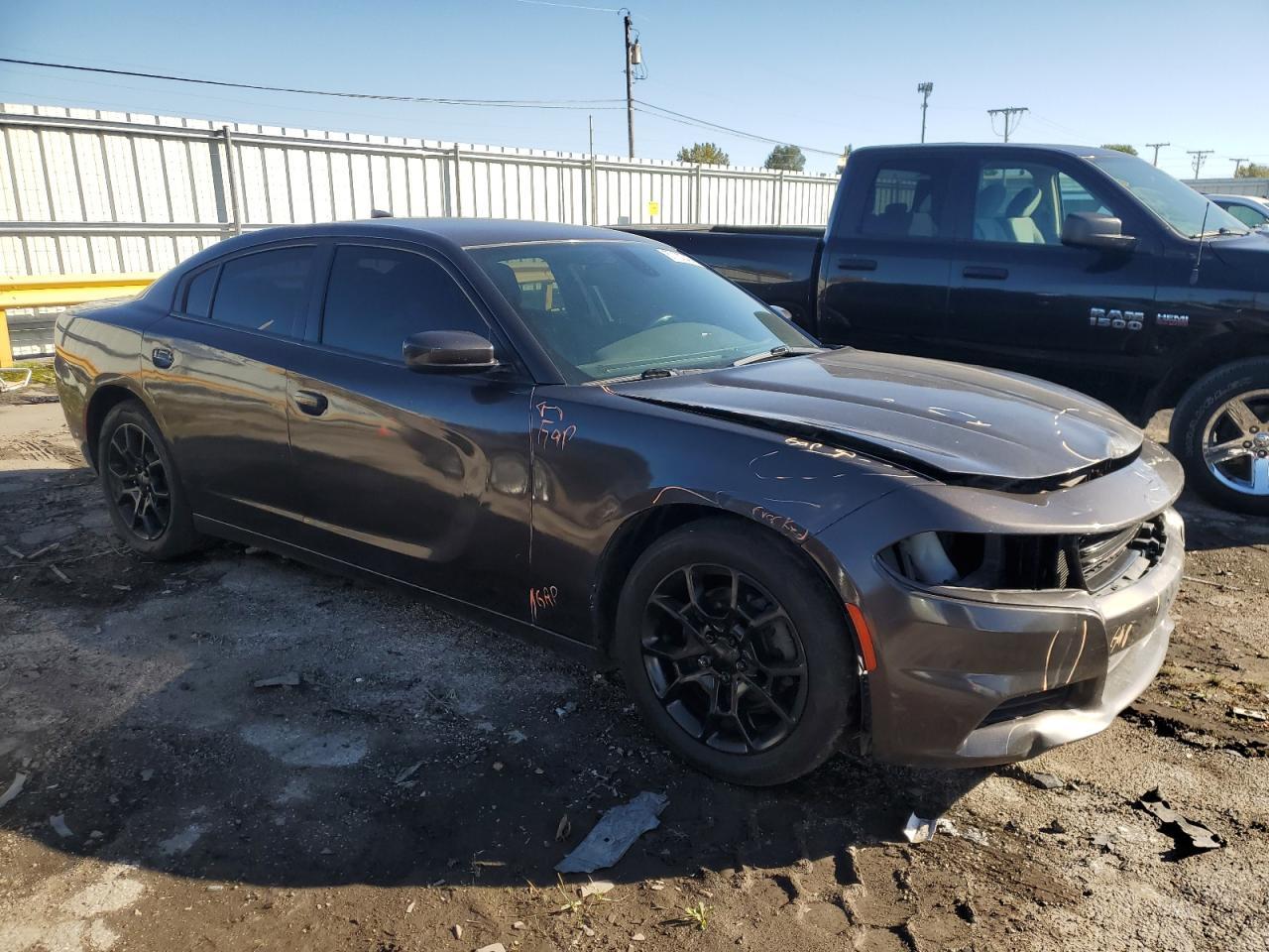2016 Dodge Charger Sxt - Фото 4