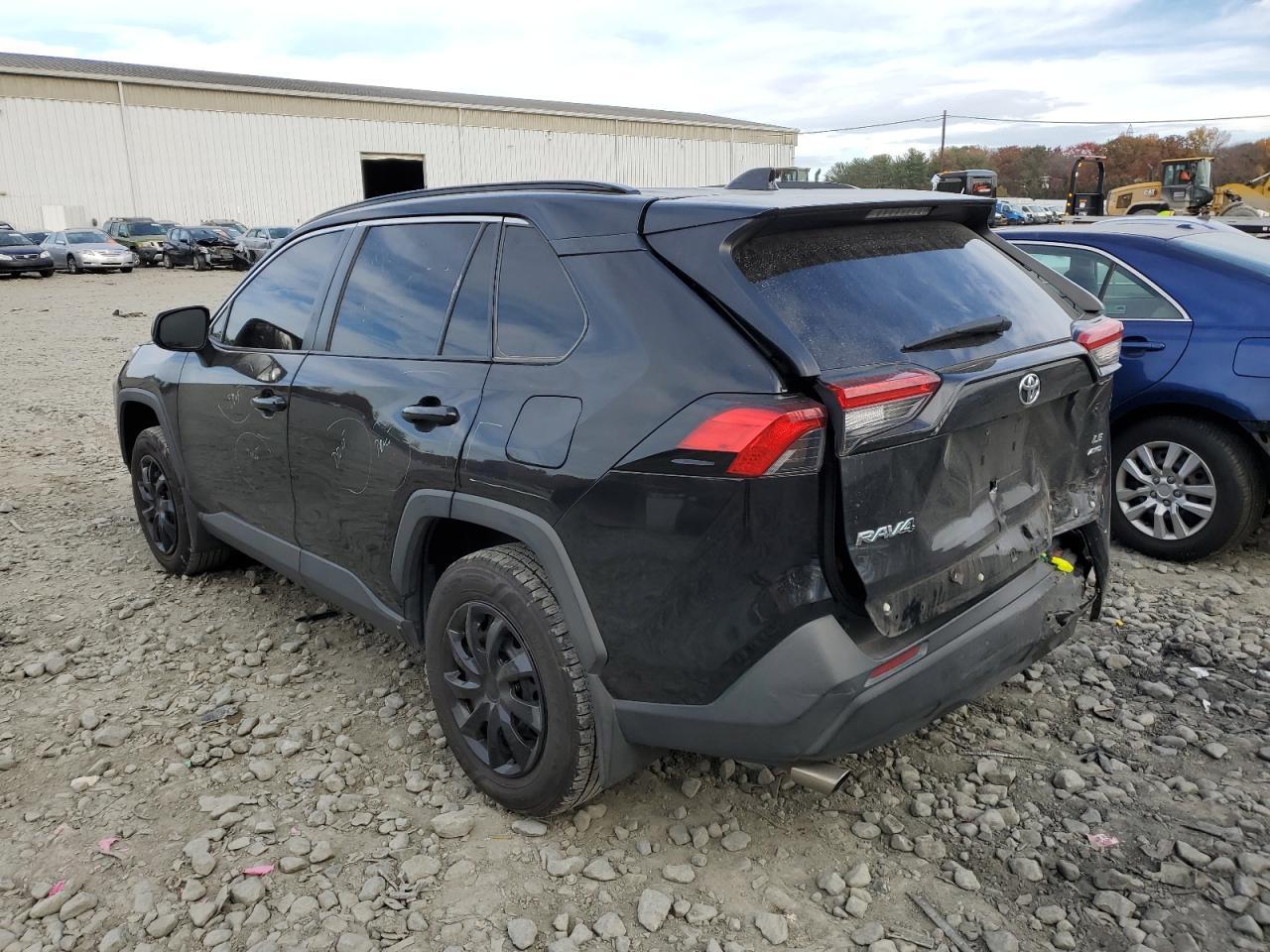 2021 Toyota Rav4 Le - Фото 2