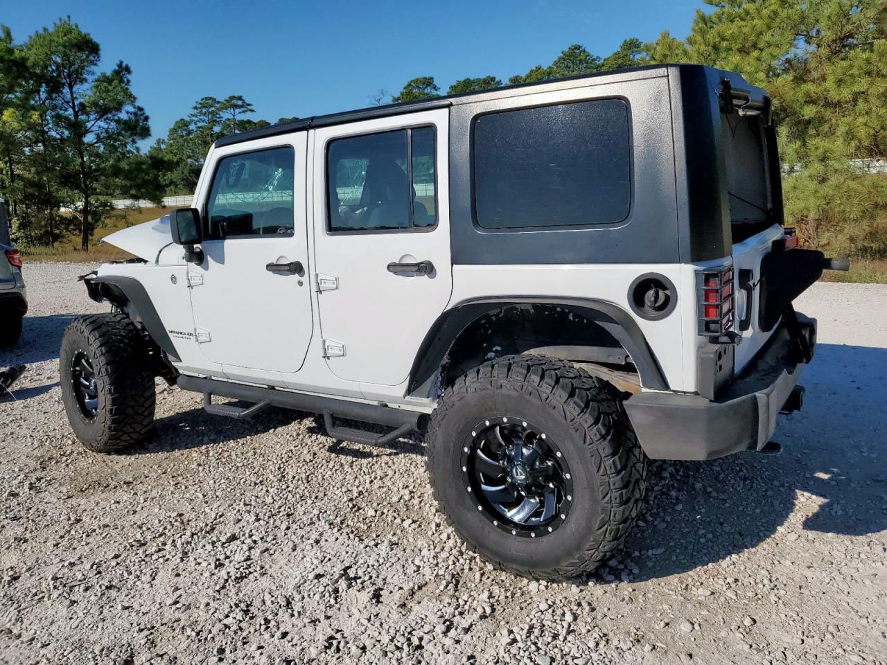 2015 Jeep Wrangler Unlimited Sport - Image 2