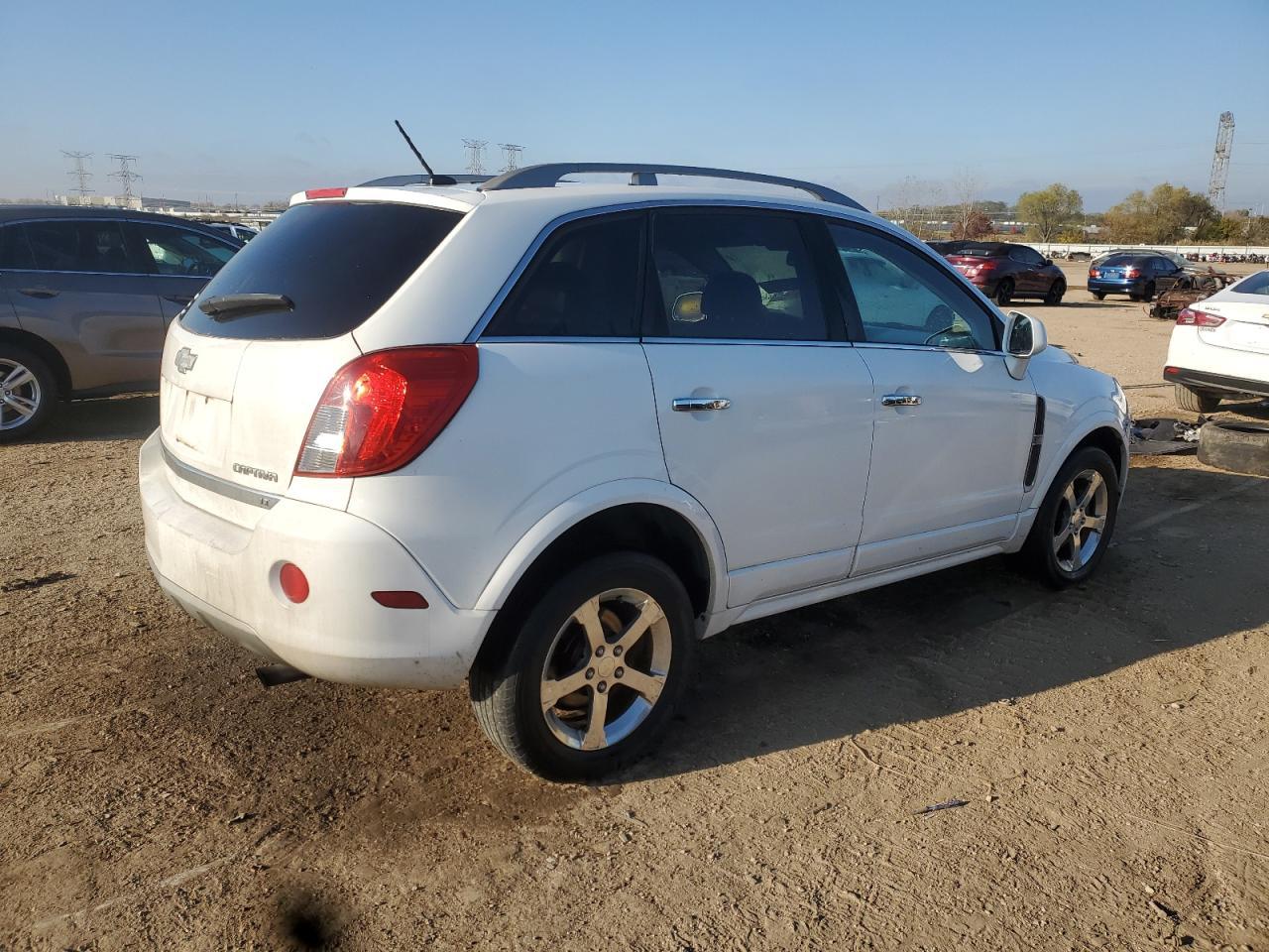 2013 Chevrolet Captiva Lt - Image 3