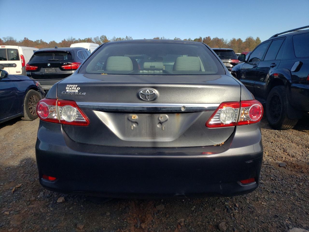 2012 Toyota Corolla L - Фото 6