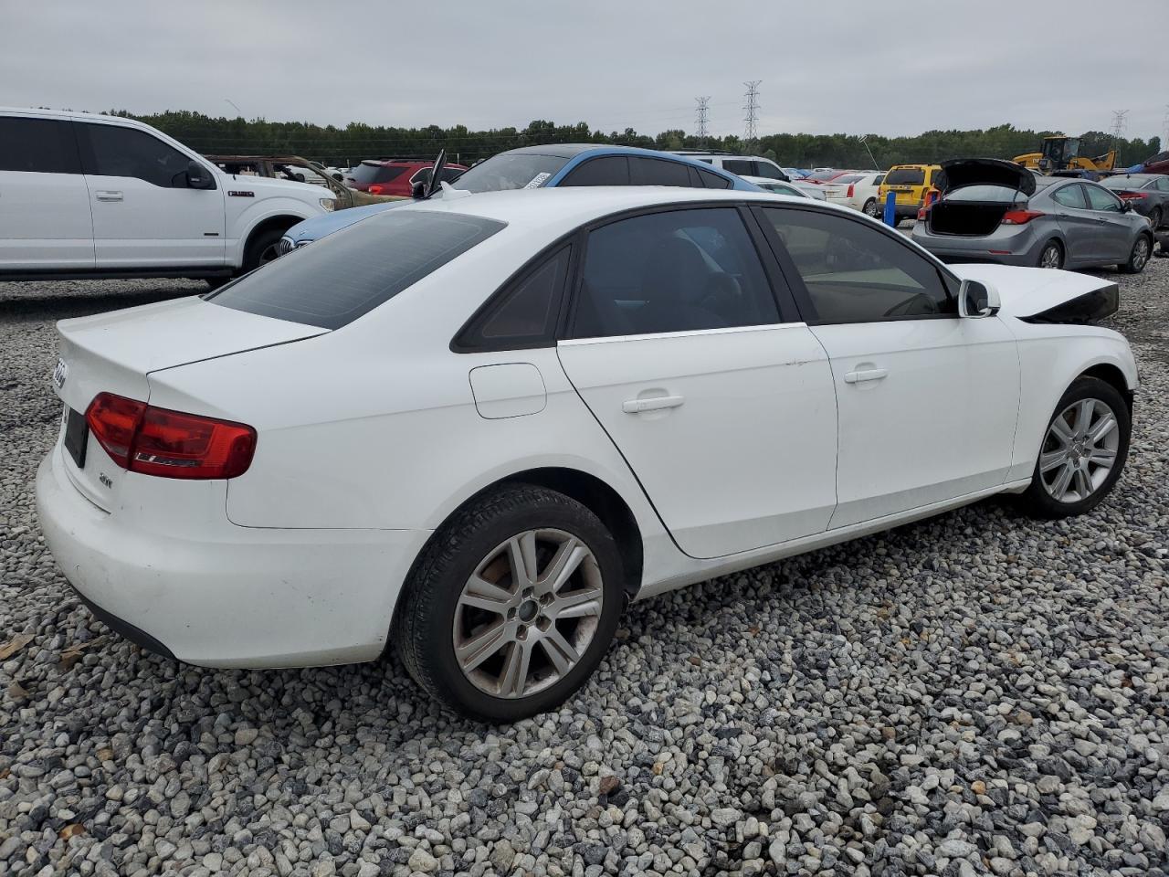 2011 Audi A4 Premium - Фото 3