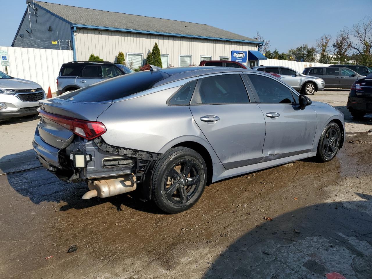 2021 Kia K5 Lxs - Фото 3