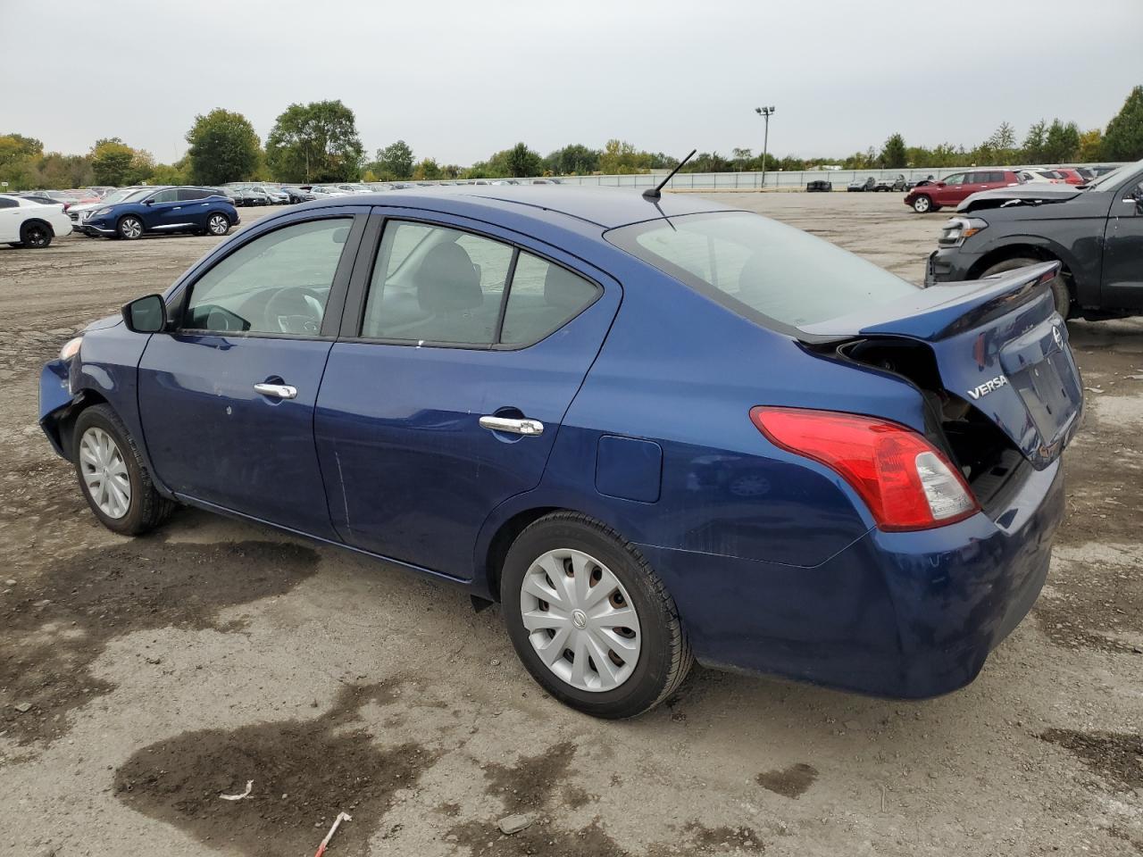 2018 Nissan Versa S - Image 2