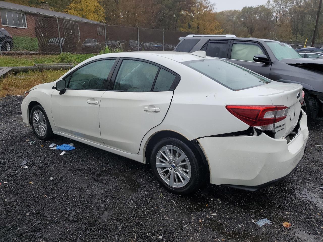 2017 Subaru Impreza Premium Plus - Фото 2