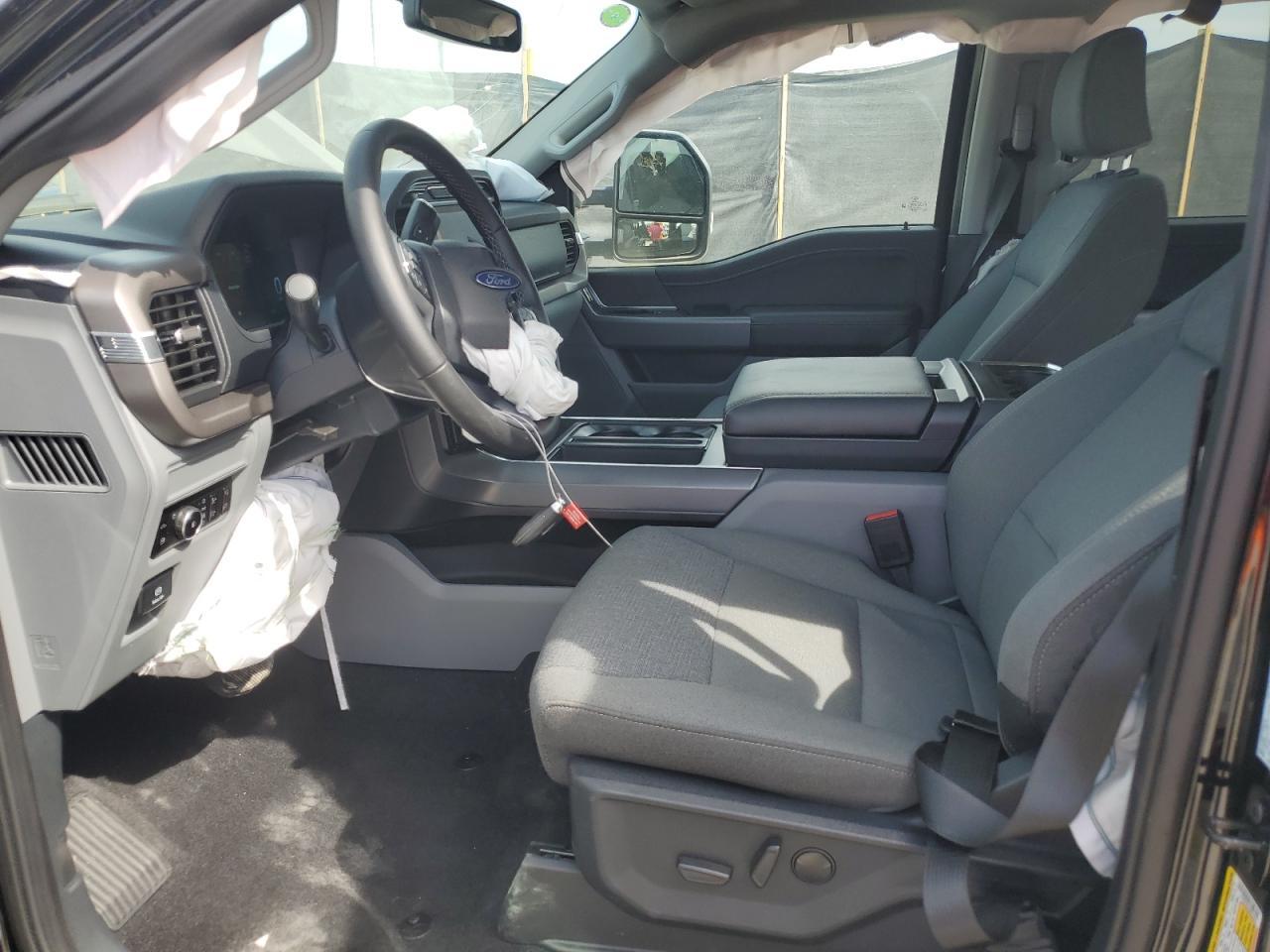 2025 Ford F150 Xlt - Image 7