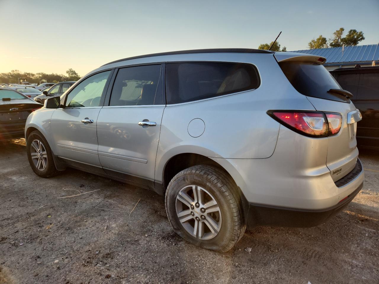 2015 Chevrolet Traverse Lt - Фото 2
