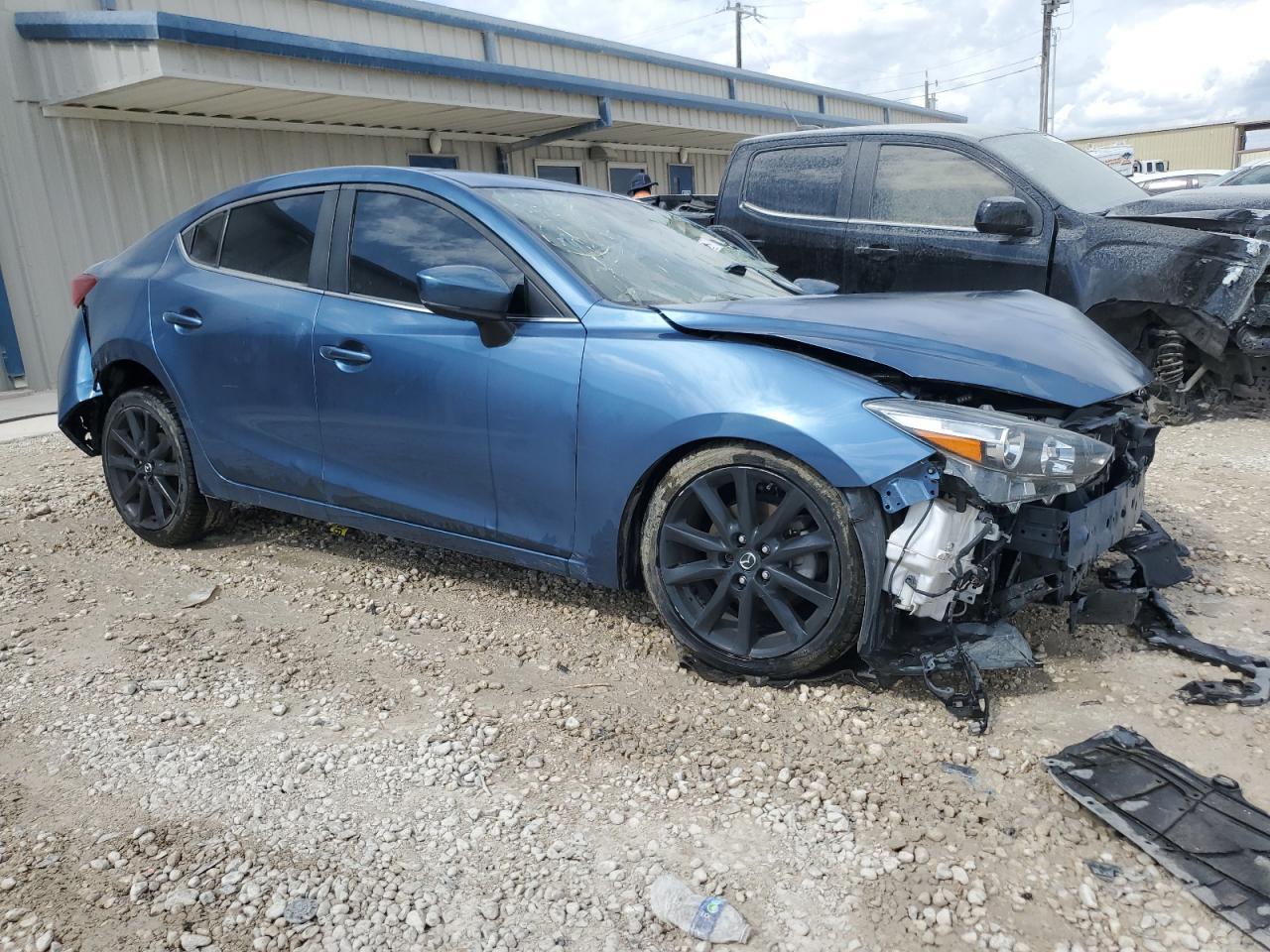 2018 Mazda 3 Touring - Фото 4