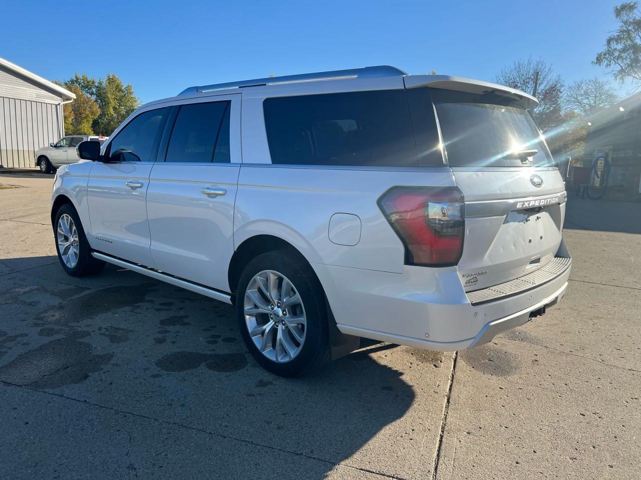 2018 Ford Expedition Max Platinum - Image 3