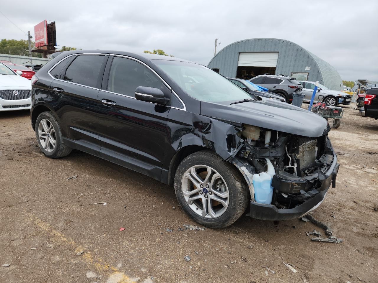 2017 Ford Edge Titanium - Фото 4