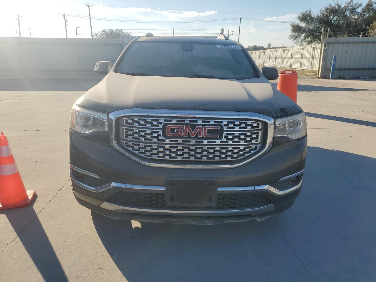 2019 GMC Acadia Denali - Фото 5