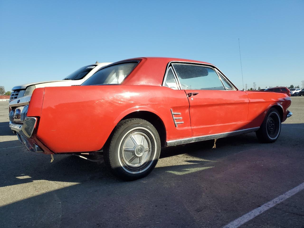 1966 Ford Mustang - Фото 3