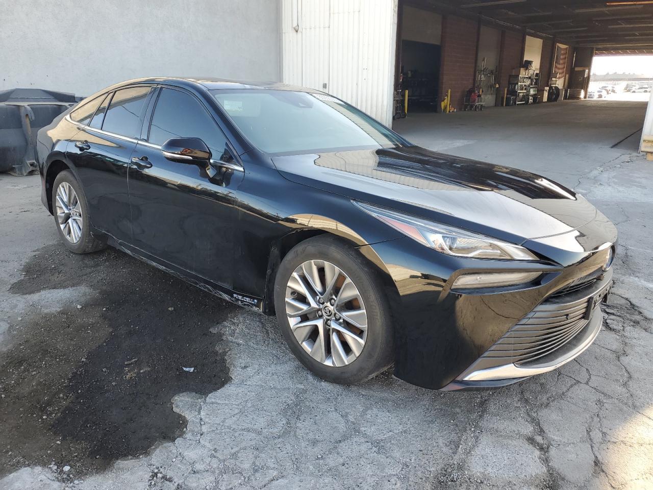 2022 Toyota Mirai Le - Фото 4