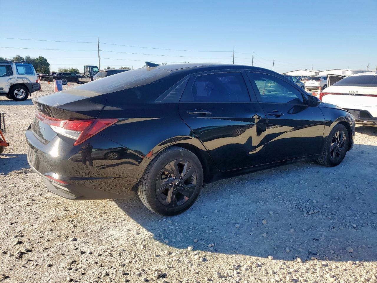 2022 Hyundai Elantra Sel - Фото 3