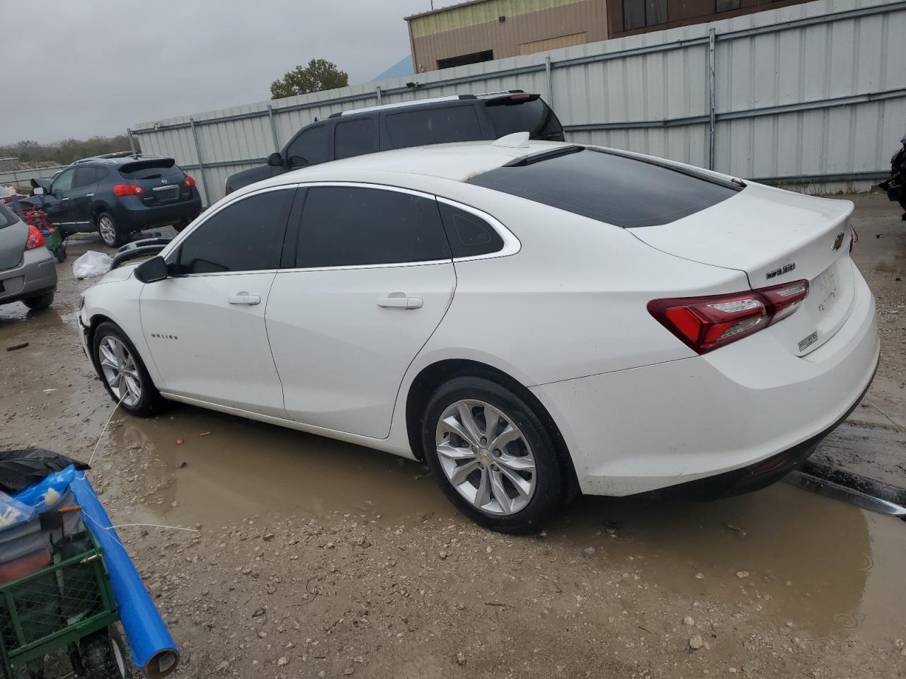 2022 Chevrolet Malibu Lt - Фото 2