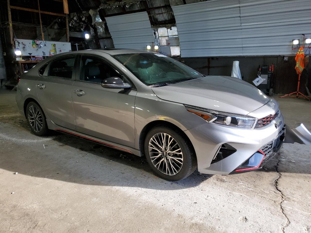 2024 Kia Forte Gt Line - Фото 4