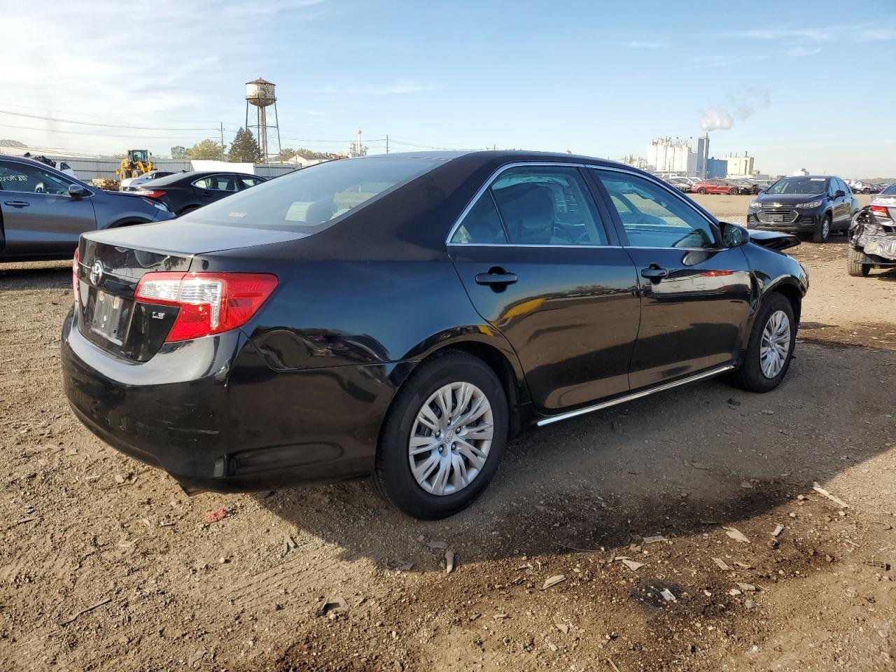 2012 Toyota Camry Le - Фото 3