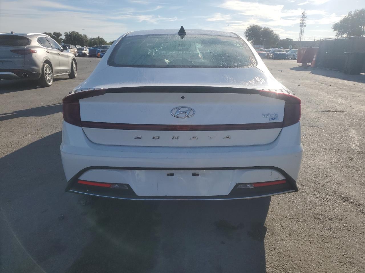 2021 Hyundai Sonata Hybrid - Image 6
