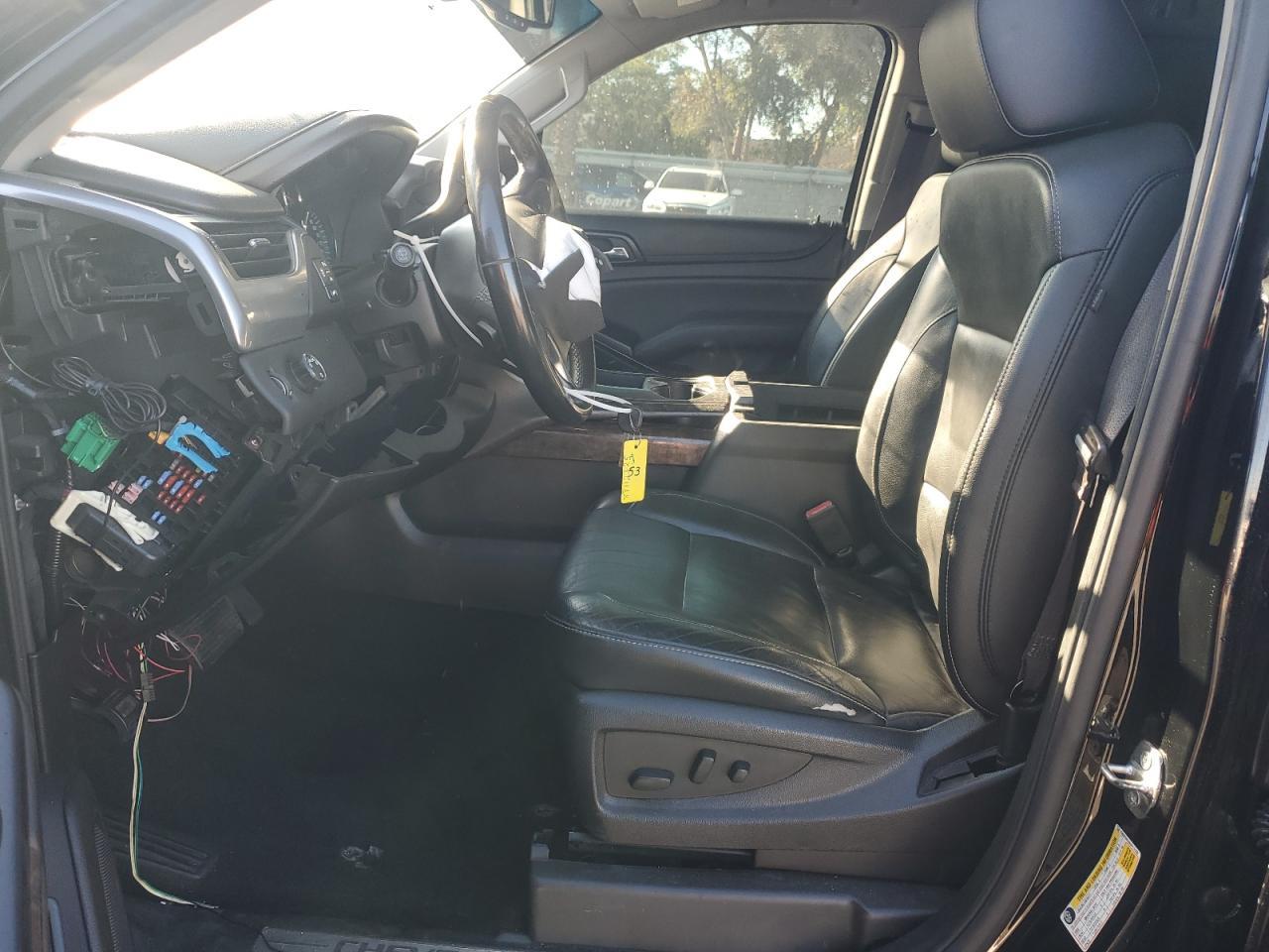 2017 Chevrolet Suburban C1500 Lt - Image 7