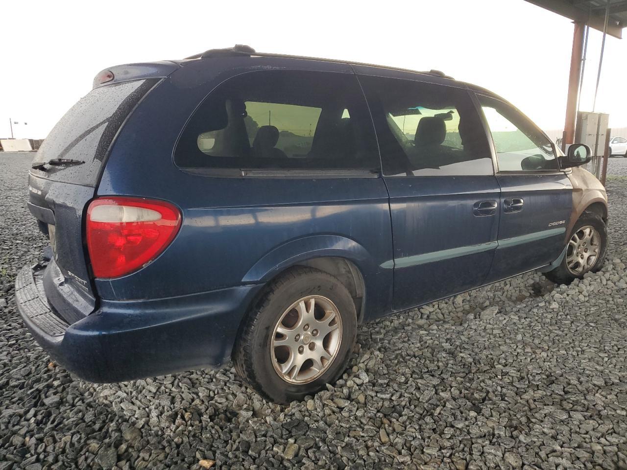 2001 Dodge Grand Caravan Sport - Image 3