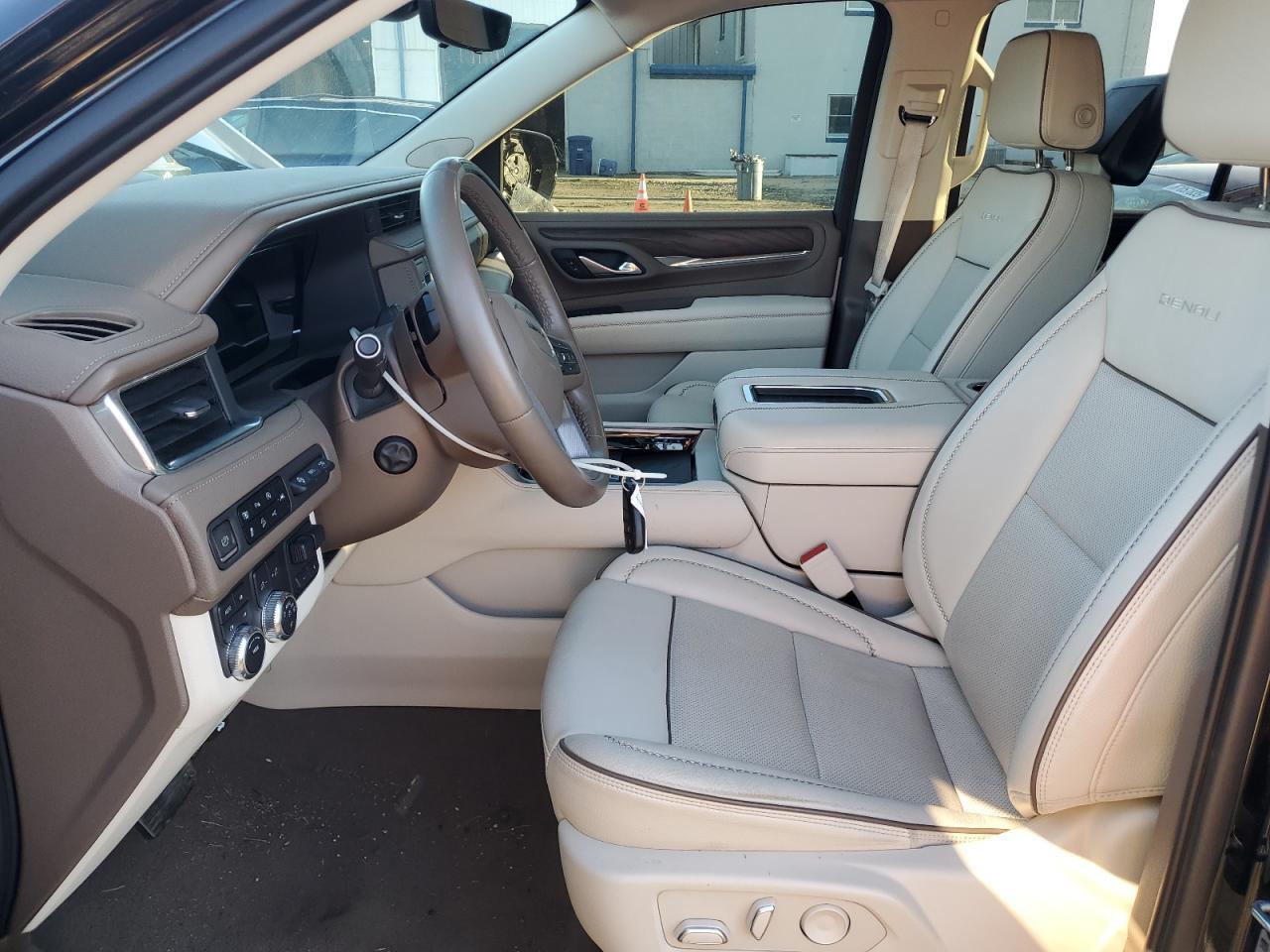 2023 GMC Yukon Denali - Фото 7