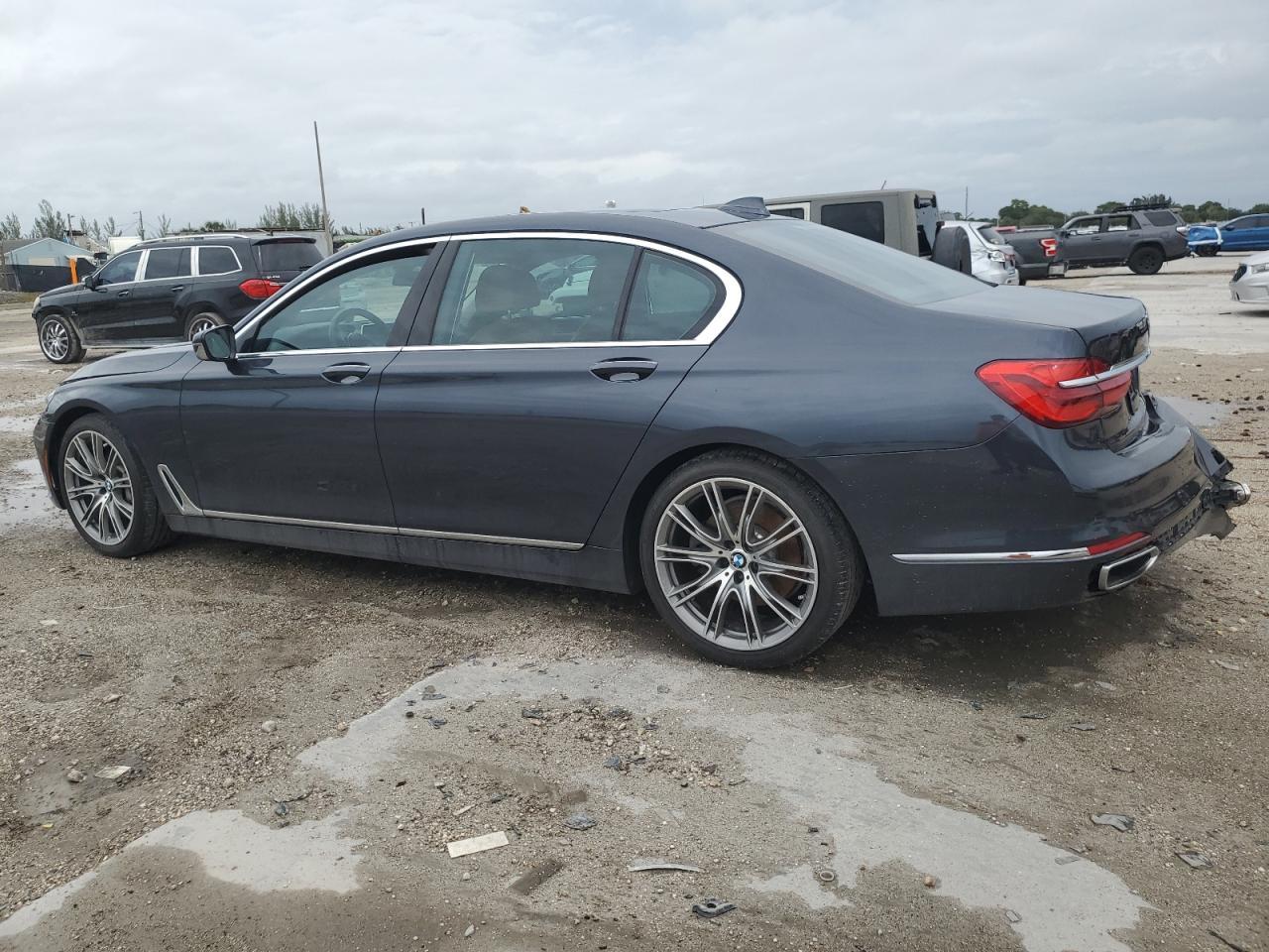 2019 BMW 740 I - Image 2