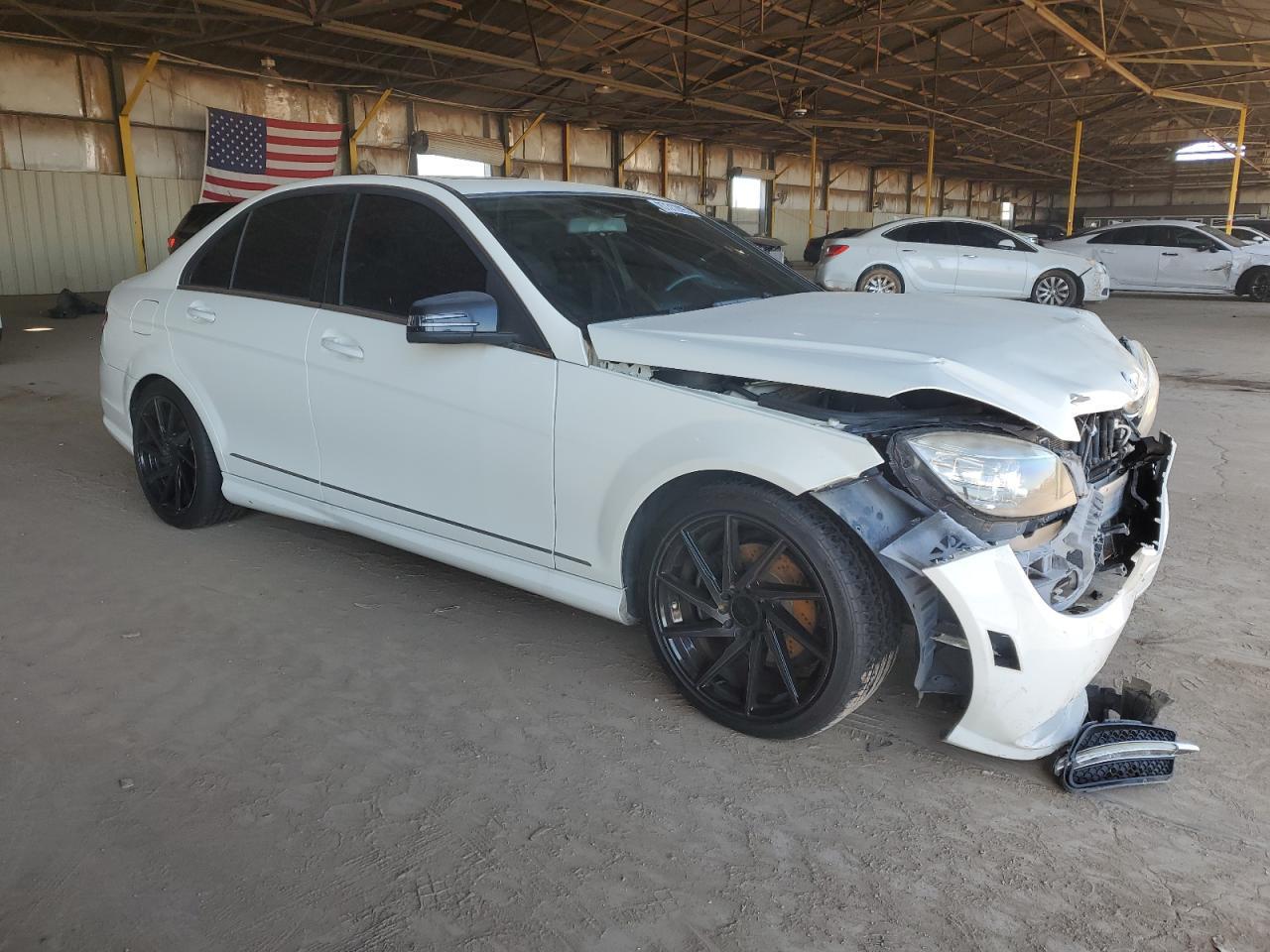 2011 Mercedes-Benz C 300 - Фото 4