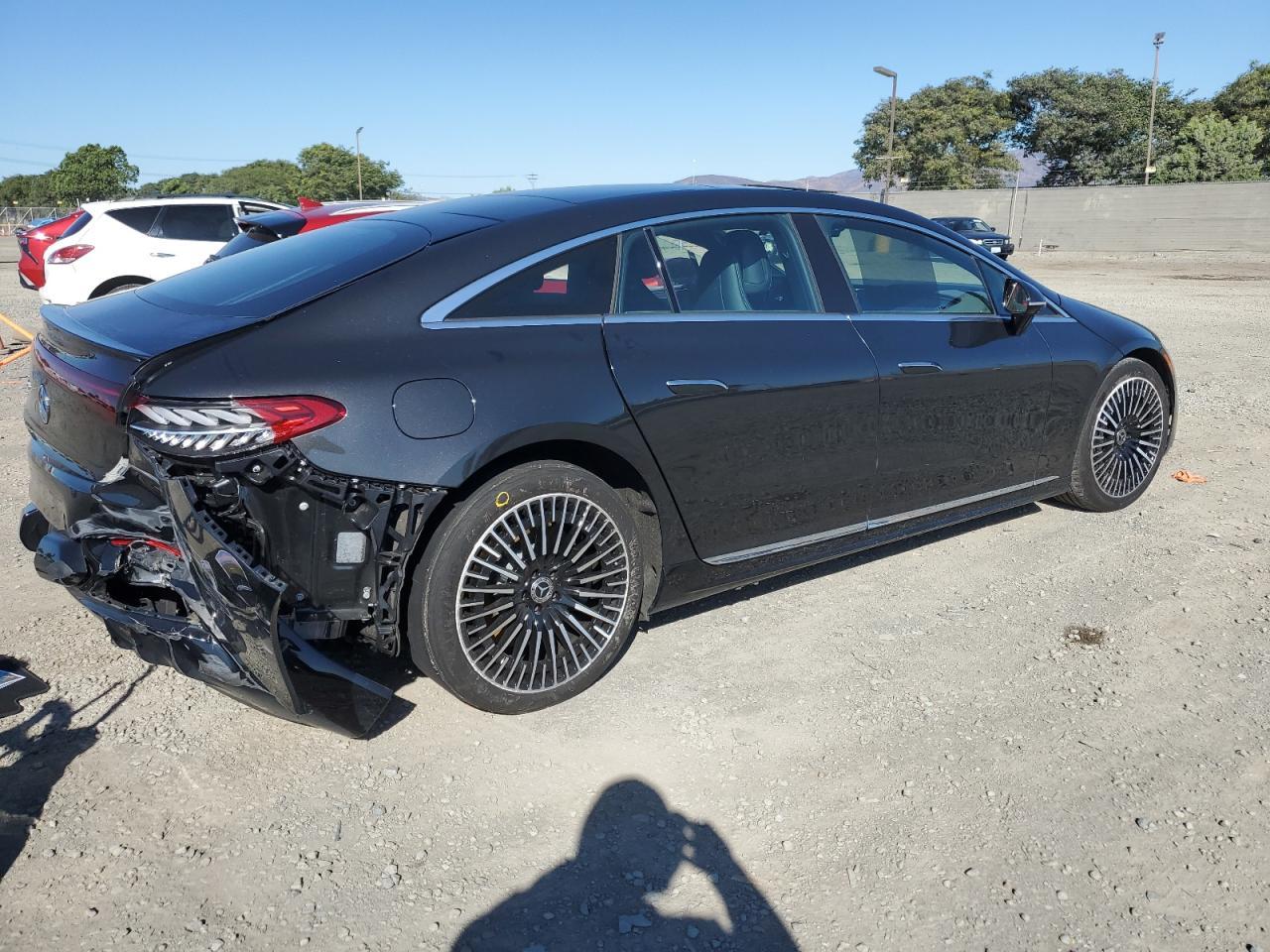 2022 Mercedes-Benz Eqs 450+ - Image 3
