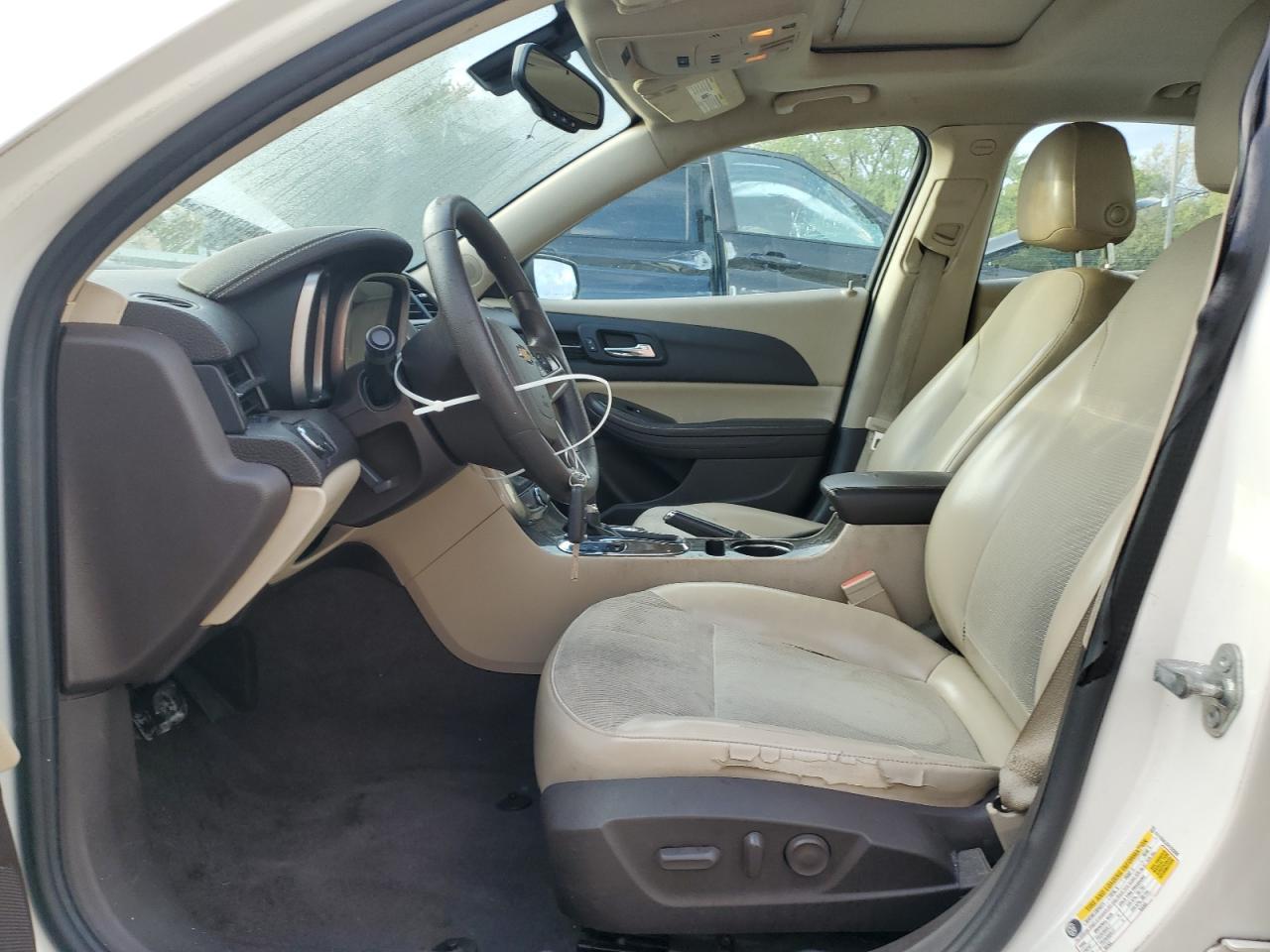 2014 Chevrolet Malibu 1Lt - Image 7