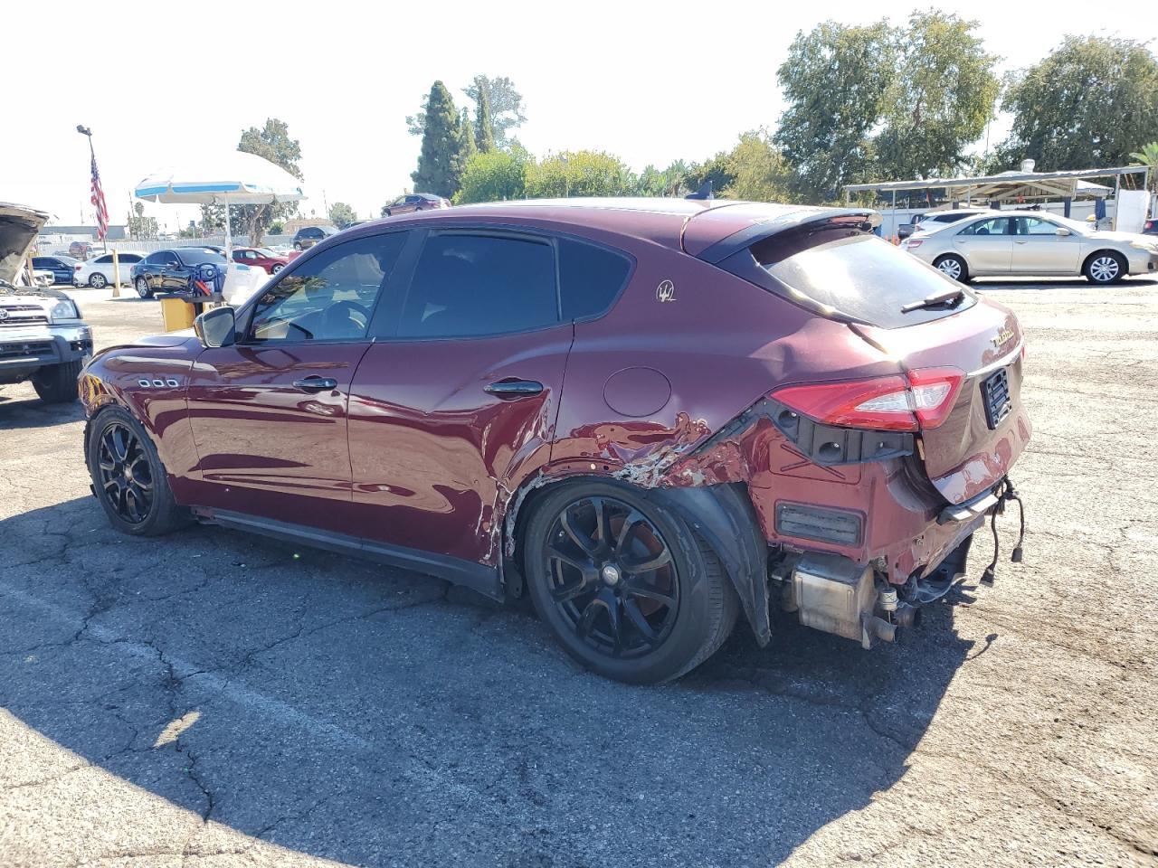 2017 Maserati Levante - Фото 2