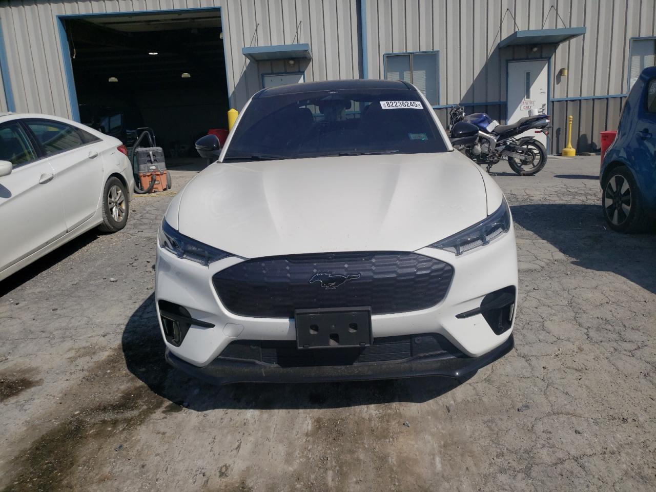 2022 Ford Mustang Mach-E Gt - Image 5