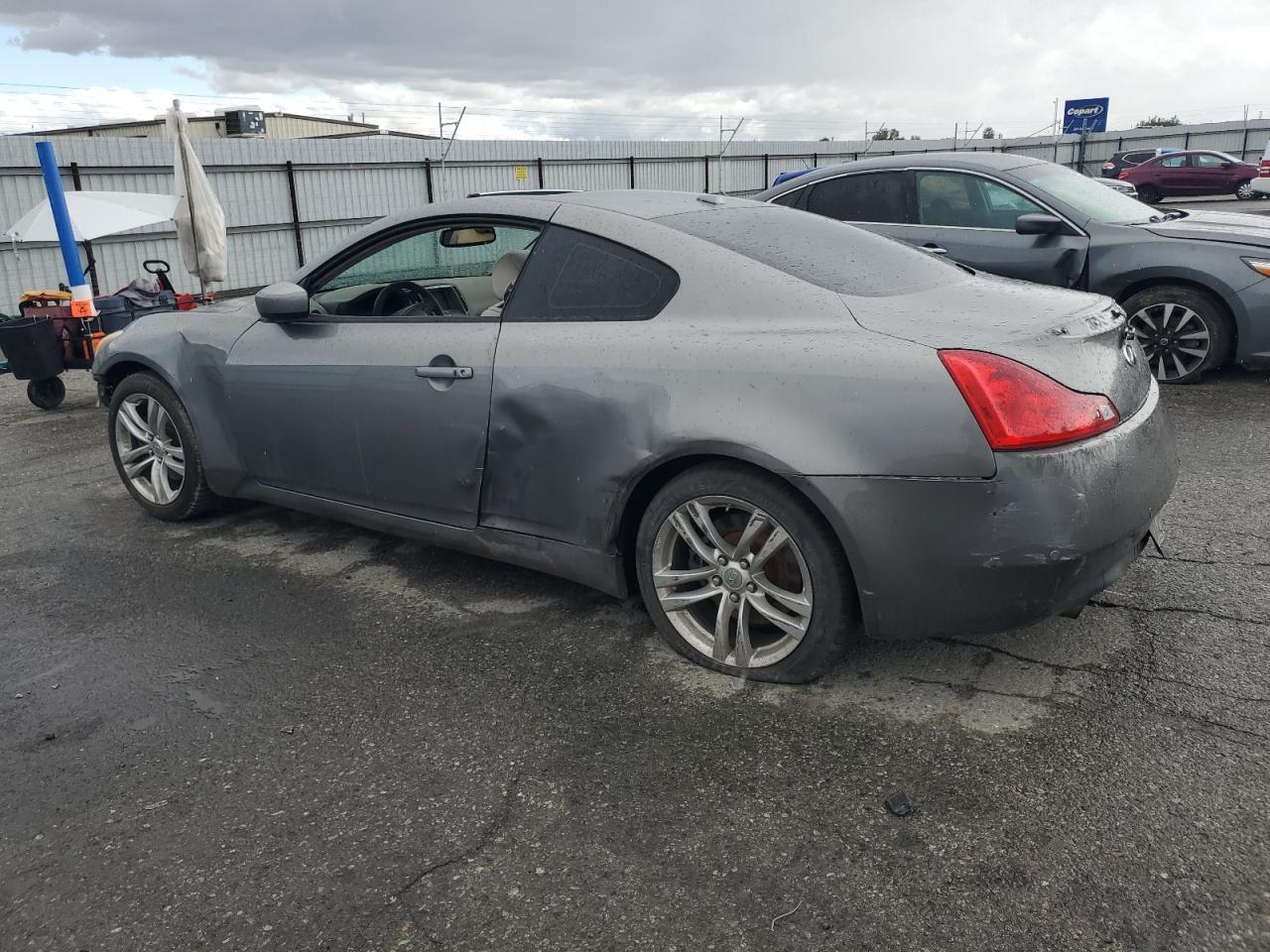 2010 Infiniti G37 Base - Image 2