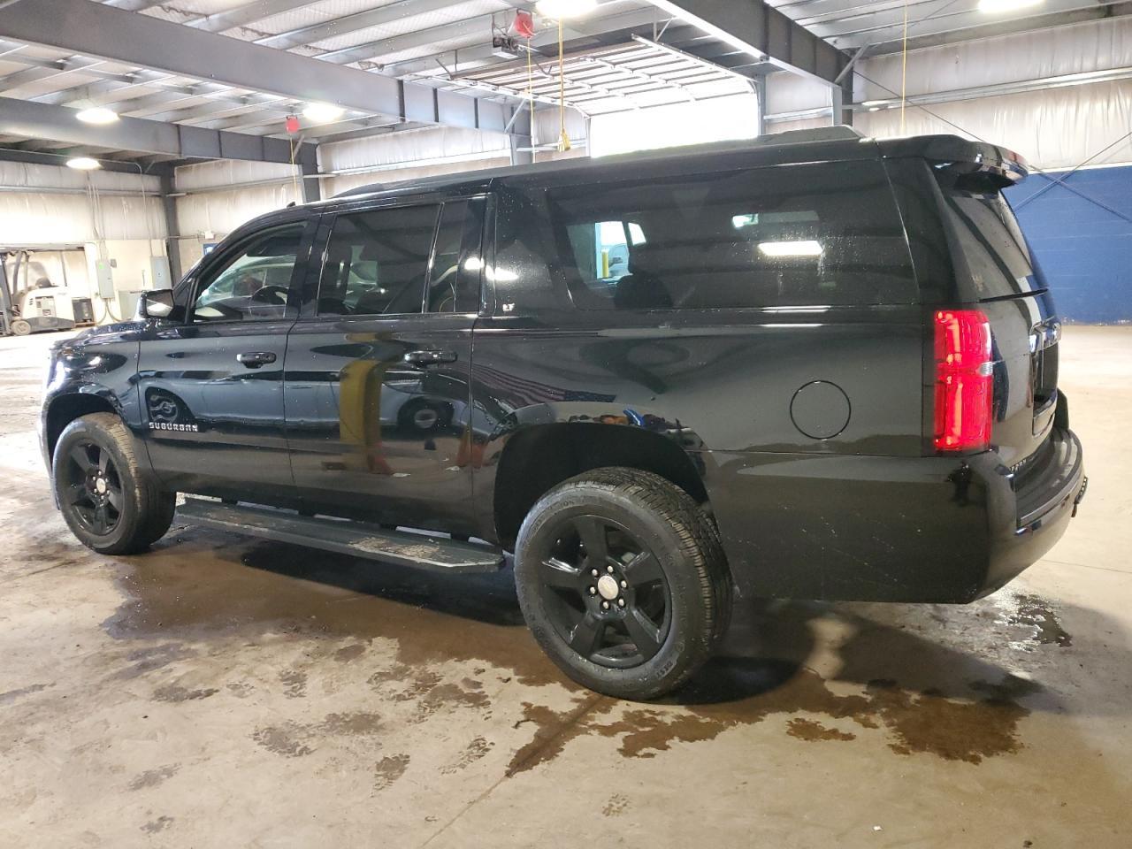 2019 Chevrolet Suburban K1500 Lt - Фото 2