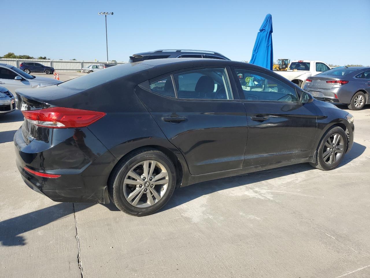 2018 Hyundai Elantra Sel - Image 3