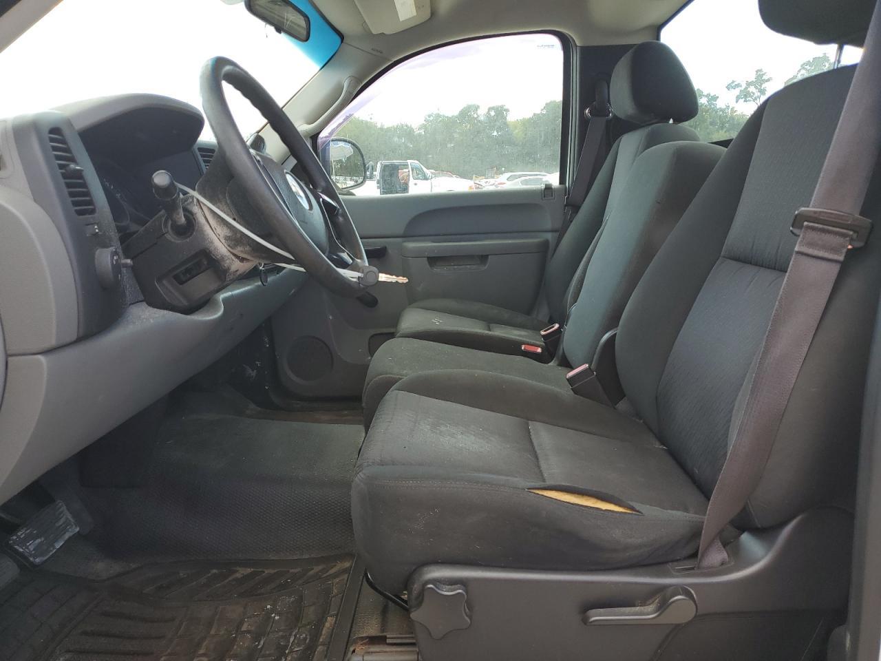 2013 Chevrolet Silverado C1500 - Image 7