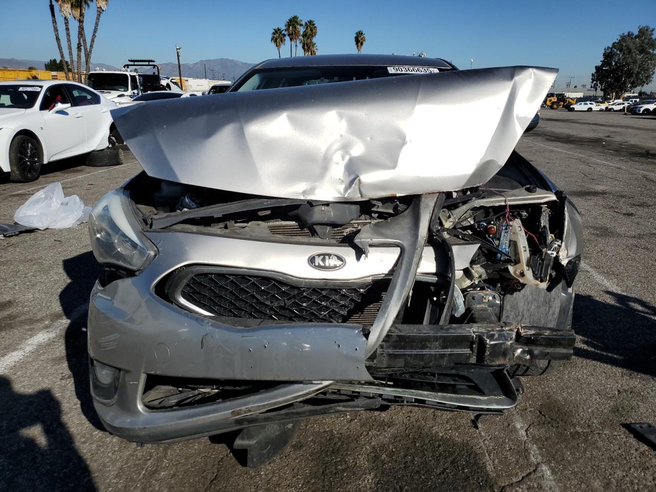 2014 Kia Cadenza Premium - Image 5